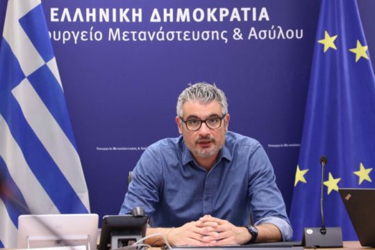 Απάντηση του διοικητή της Υπηρεσίας Ασύλου για τις υπερωρίες